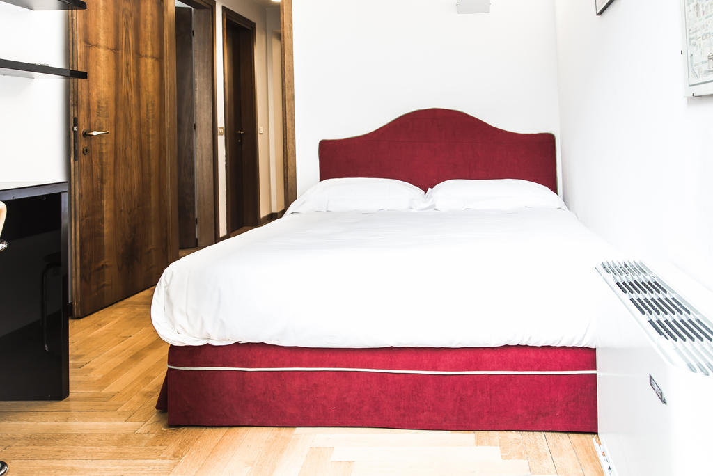 San Maurilio Apartments Milánó Szoba fotó